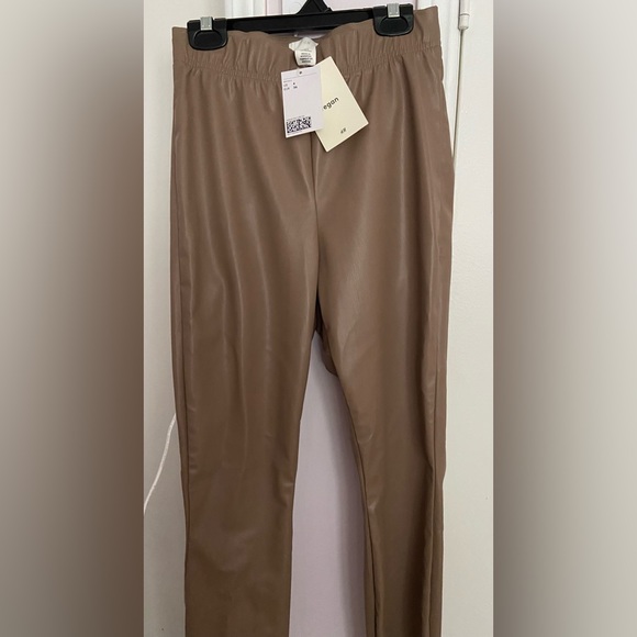 Size 4 H&M brand new Vegan leather leggings in beige. Size runs small! - Picture 1 of 3